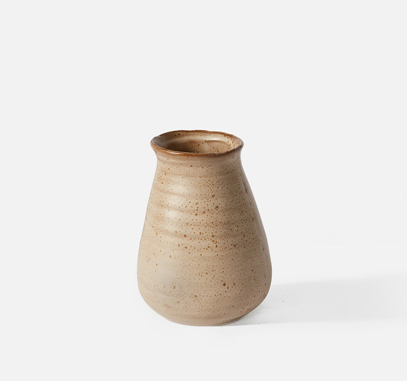Nema Vase