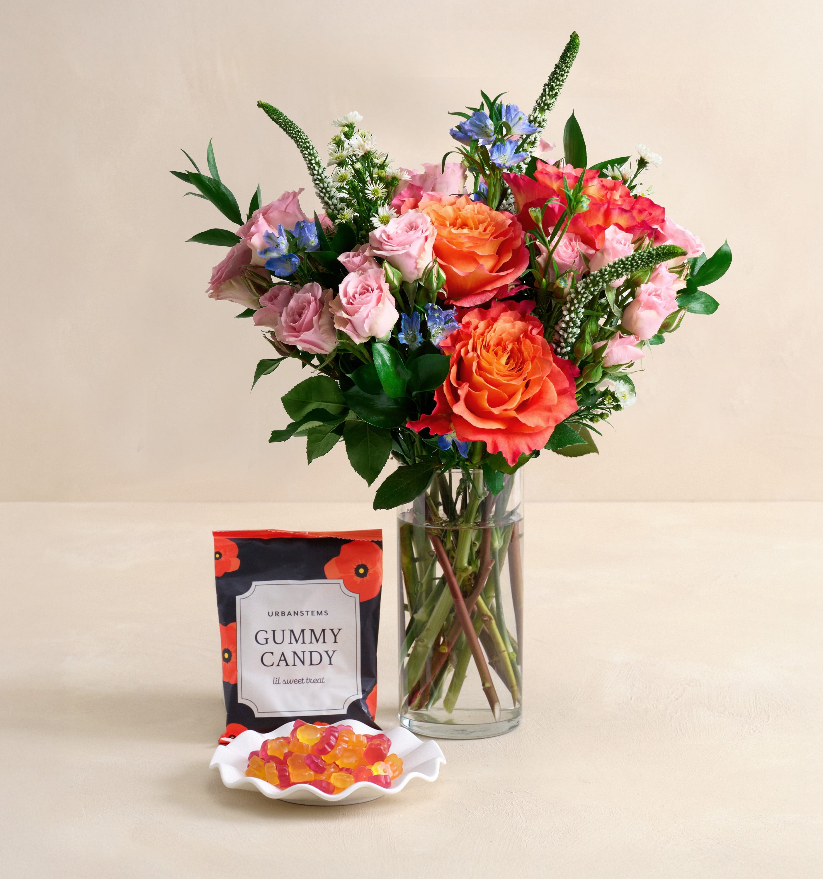 UrbanStems Sweet Treat - Thumbnail 3